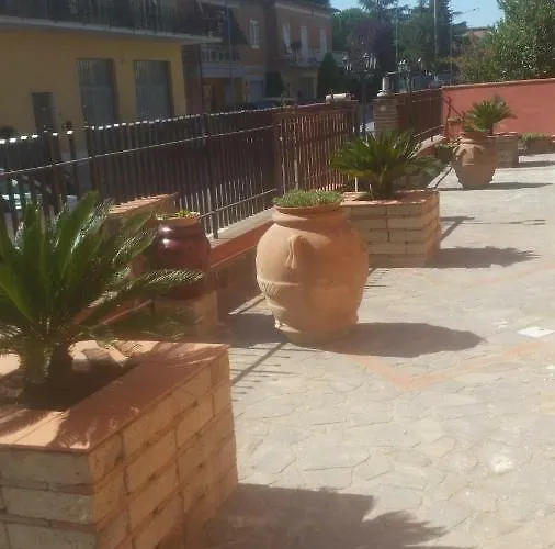 B&B Il Rifugio Di Dante 시나룬가